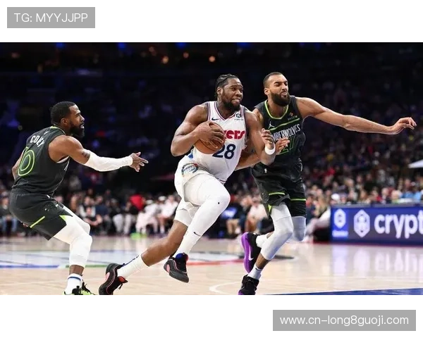 尼克斯队最新动态：球队引援战略和年轻球员表现成为焦点